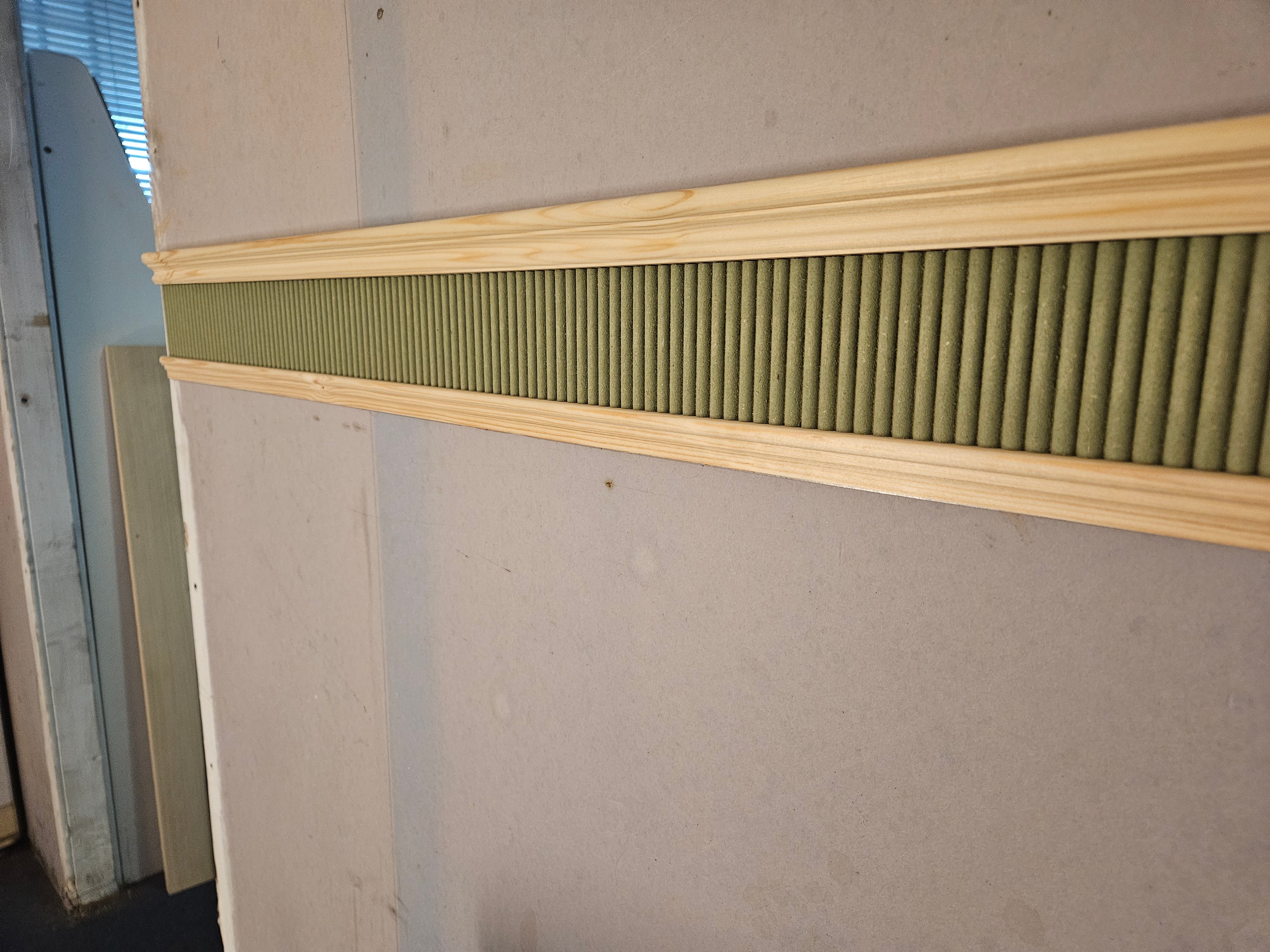 Dado Rail Fluted/Ribbed Decoration Tape Dado Rail Fluted/Ribbed Decoration Tape